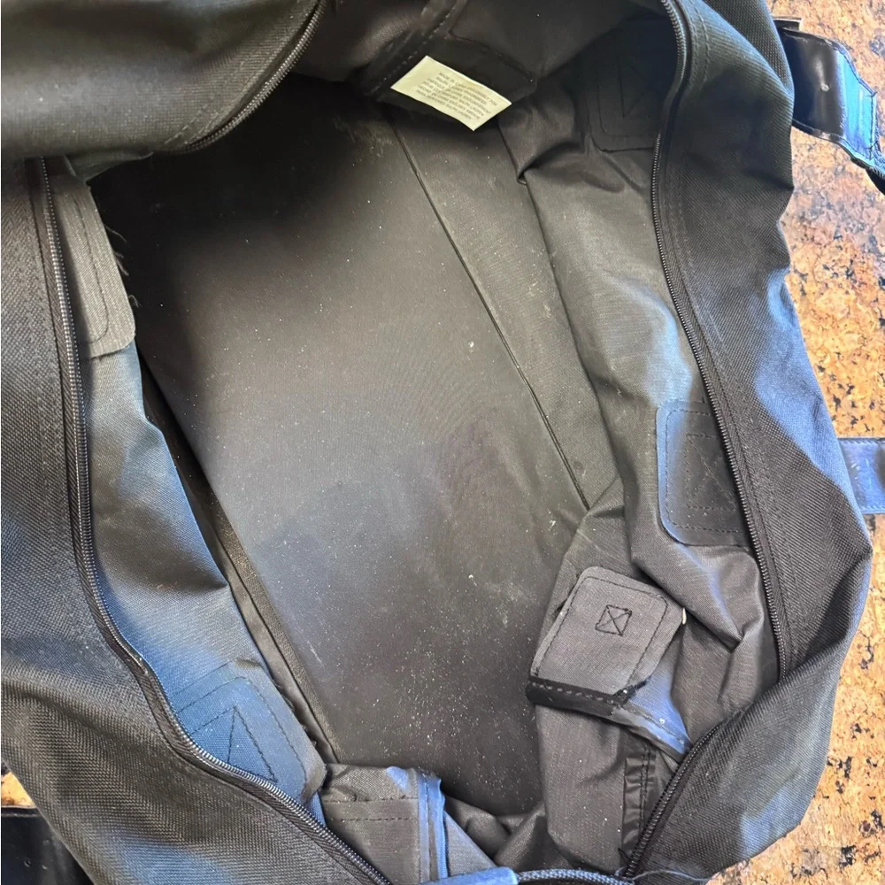 Ralph Lauren Polo Fragrences Black Unisex Duffel Bag Overnighter NICE